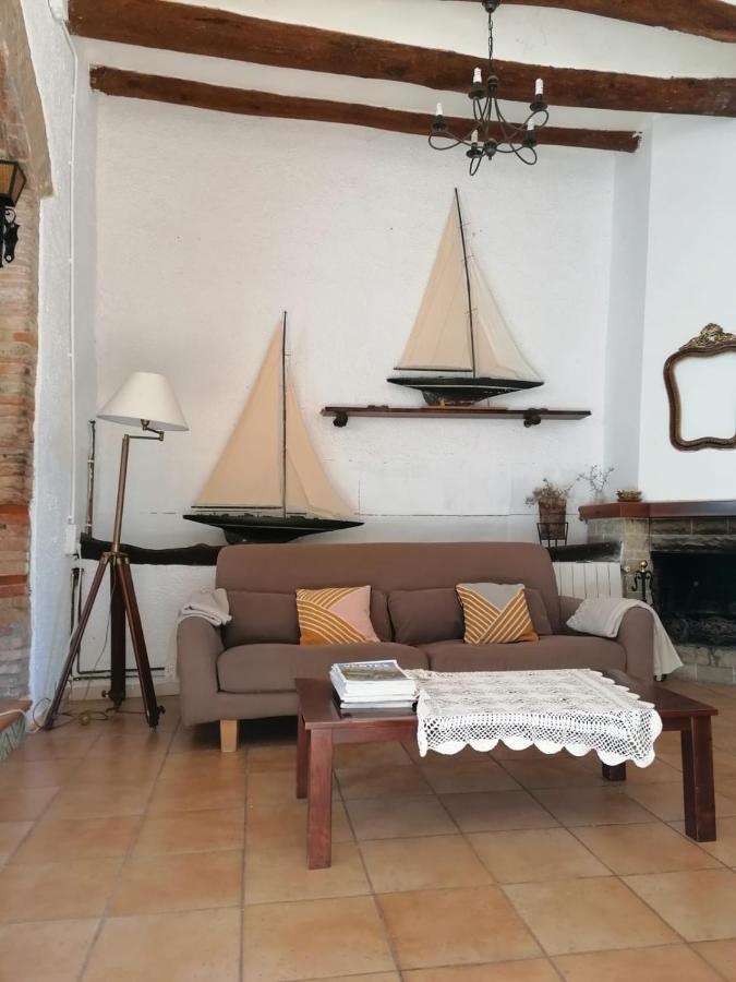 Maset Del Garraf Guest House Olesa de Bonesvalls Luaran gambar
