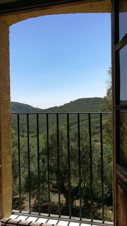 Maset Del Garraf Guest House Olesa de Bonesvalls Luaran gambar